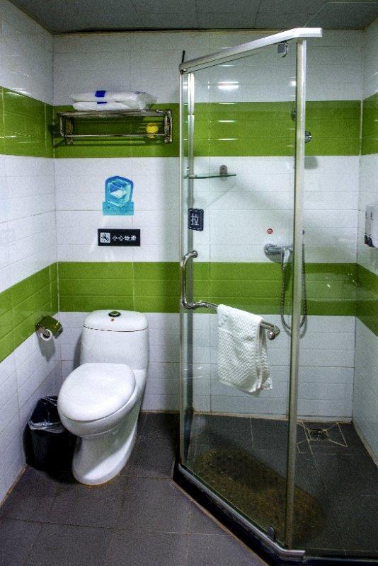 E+ Hotel Guangzhou Baixin Branch Dış mekan fotoğraf